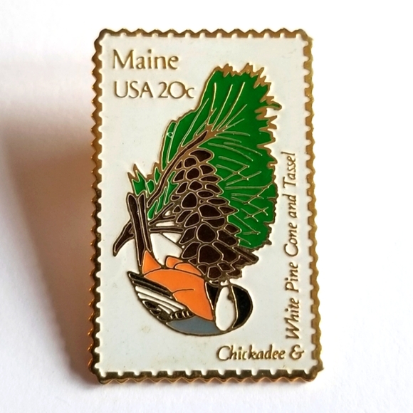 Vintage Jewelry - Vintage Chickadee stamp pin Maine bird enamel brooch gold tone